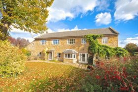 6 bedroom Detached t...